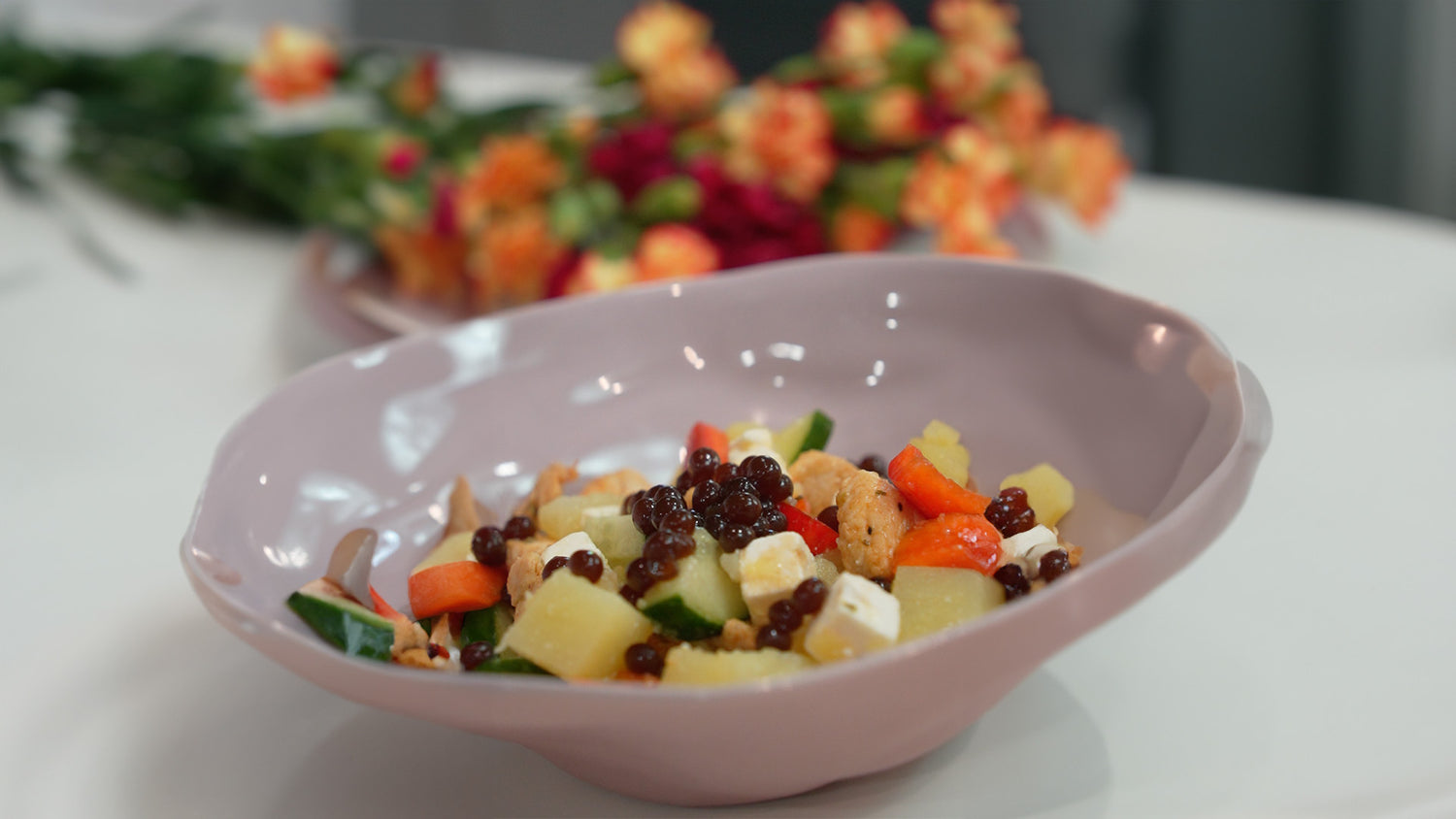 Ensalada Griega de Patata y Pollo con Esferas de Vinagre de Módena